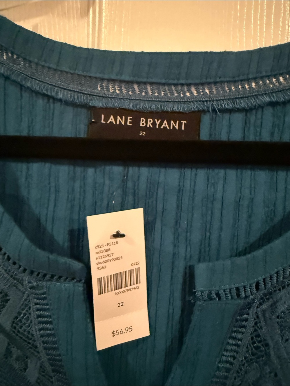 Lane Bryant Teal Sleeveless Embroidered V-Neck Tank - Picture 2 of 3